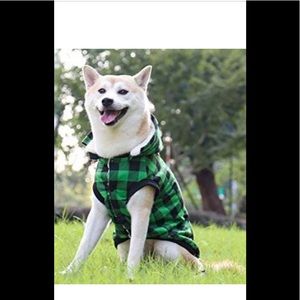 PAWS- Plaid shirt coat hoodie size L light weight green and black,light weight